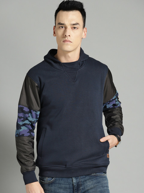

Roadster Men Navy Blue Solid Hooded Sweatshirt