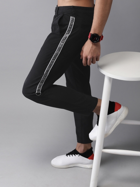 

Moda Rapido Men Black Slim Fit Solid Chinos