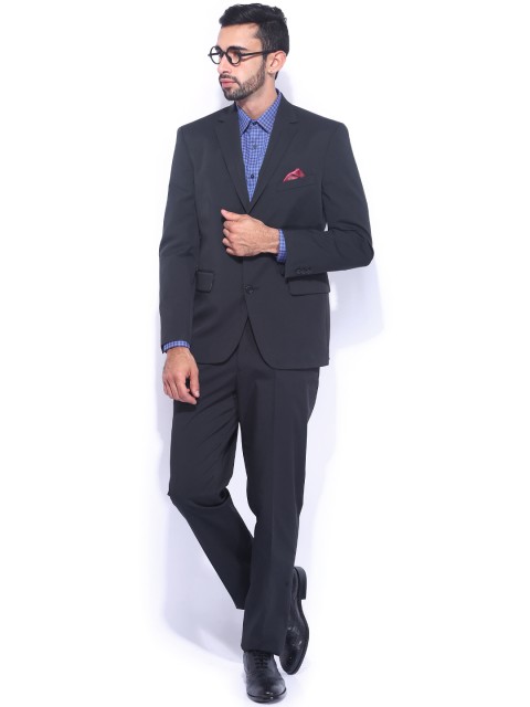 

SUITLTD Black Single-Breasted Suit
