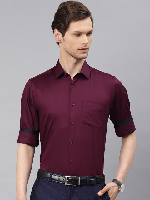

Peter England Men Burgundy Nuvo Regular Fit Solid Formal Shirt