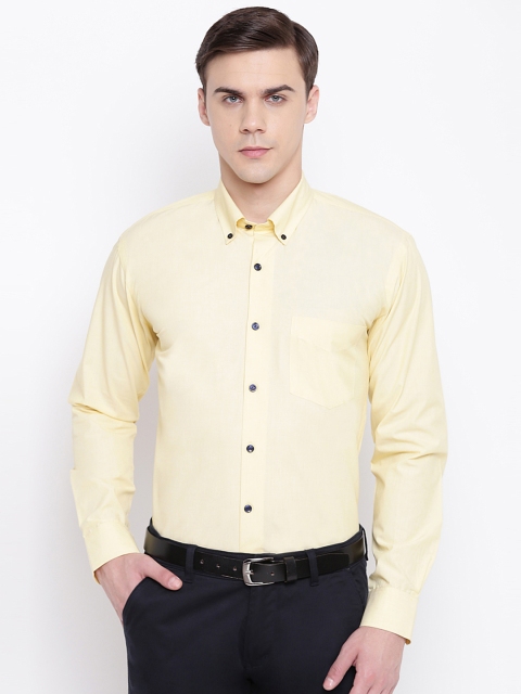 

Hancock Men Yellow Slim Fit Solid Formal Shirt