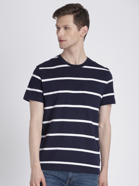 

GAP Men Navy Blue & White Striped Vintage Slub Jersey Crewneck T-Shirt