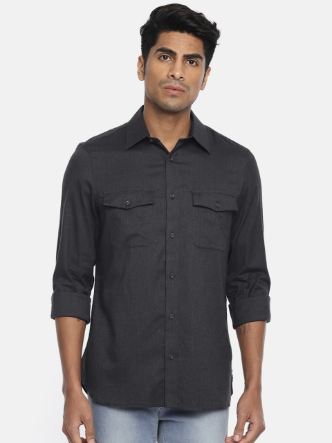 

Calvin Klein Jeans Men Black Regular Fit Solid Casual Shirt