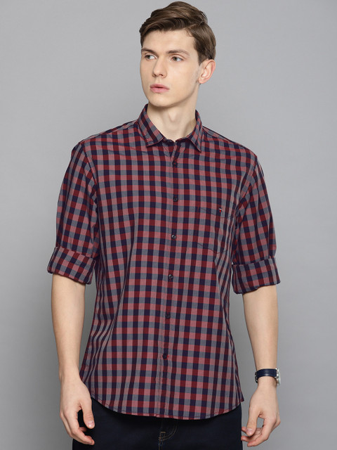 

Louis Philippe Sport Men Red & Black Slim Fit Checked Casual Shirt, Maroon