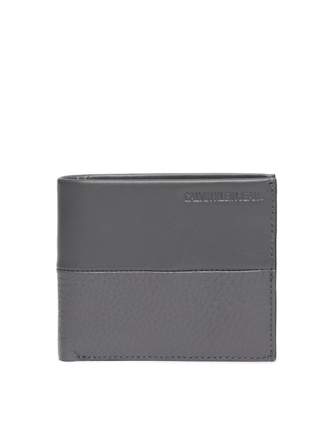 

Calvin Klein Men Grey Textured Leather Two Fold Wallet