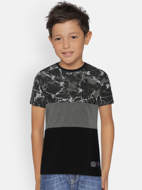 

Indian Terrain Boys Black & Grey Colourblocked Round Neck T-shirt