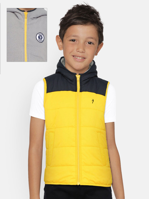 

Indian Terrain Boys Yellow & Navy Blue Colourblocked Reversible Jacket