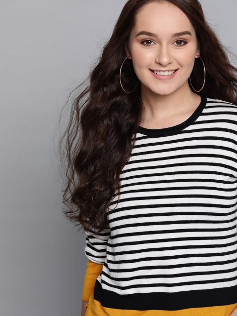 

Mast & Harbour Women Black & White Striped Pullover