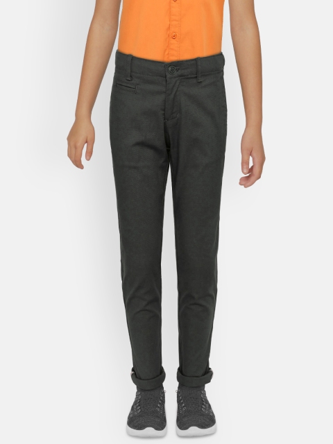 

Indian Terrain Boys Grey Self Design Regular Fit Trousers