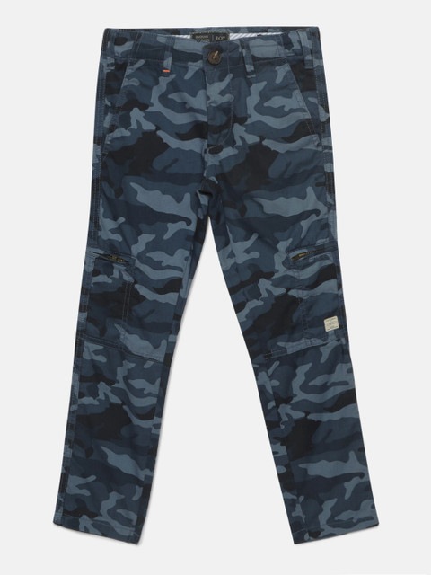 

Indian Terrain Boys Blue & Black Regular Fit Camouflage Printed Cargos