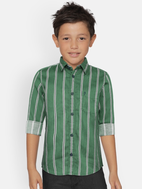 

Indian Terrain Boys Green & White Regular Fit Striped Casual Shirt