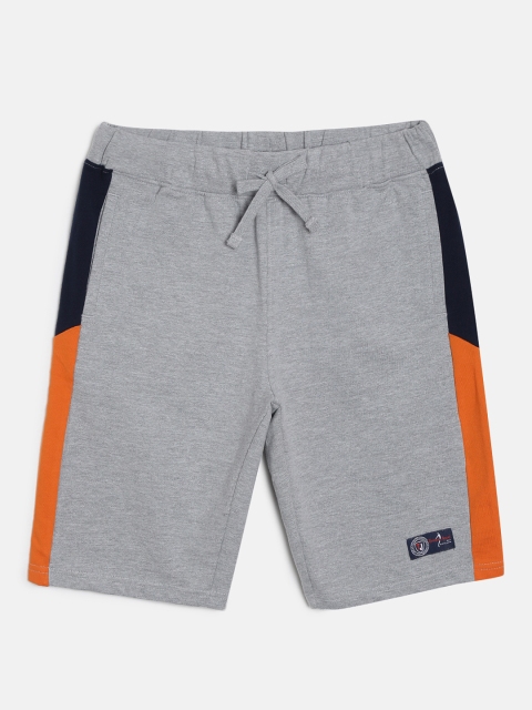 

Indian Terrain Boys Grey Melange Solid Regular Fit Shorts