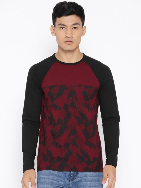 

Unisopent Designs Men Maroon & Black Printed Round Neck T-shirt