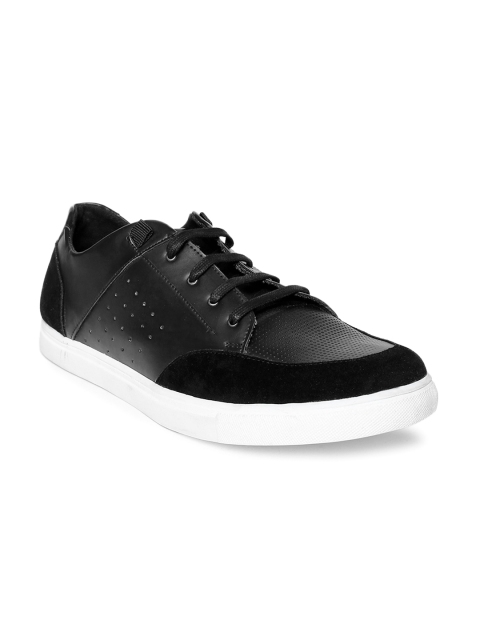 

Roadster Men Black Casual Shoes