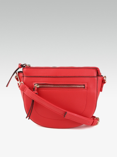 

DOROTHY PERKINS Red Solid Sling Bag