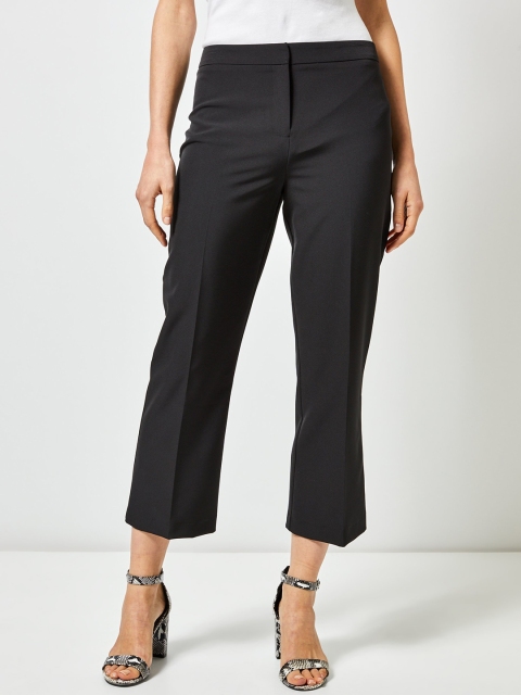 

DOROTHY PERKINS Women Black Regular Fit Solid Cropped Trousers
