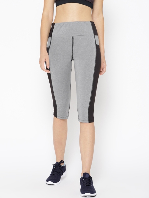 

Chkokko Women Grey Melange & Black Solid Tight Fit Training Capris
