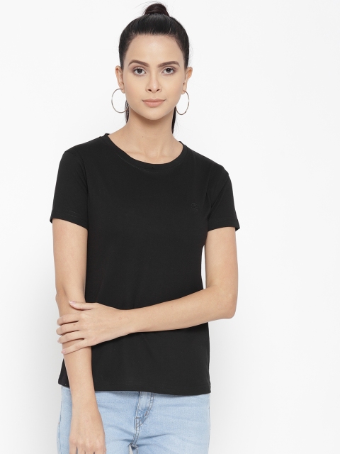 

Chkokko Women Black Solid Round Neck T-shirt