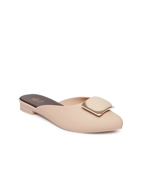 

Tresmode Women Beige Solid Mules