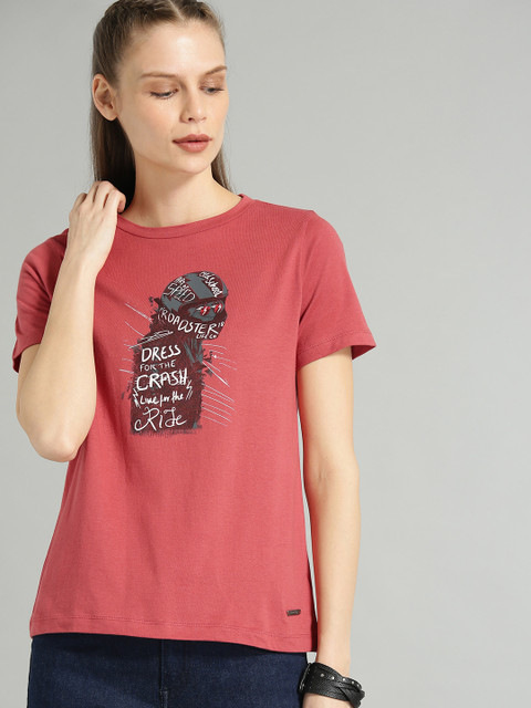 

The Roadster Lifestyle Co Women Red Printed Round Neck Pure Cotton T-shirt