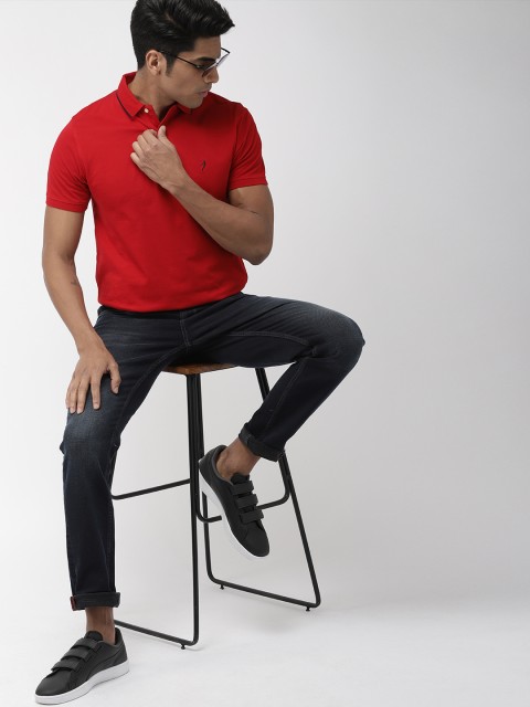 

Indian Terrain Men Red Solid Polo Collar Pure Cotton T-shirt