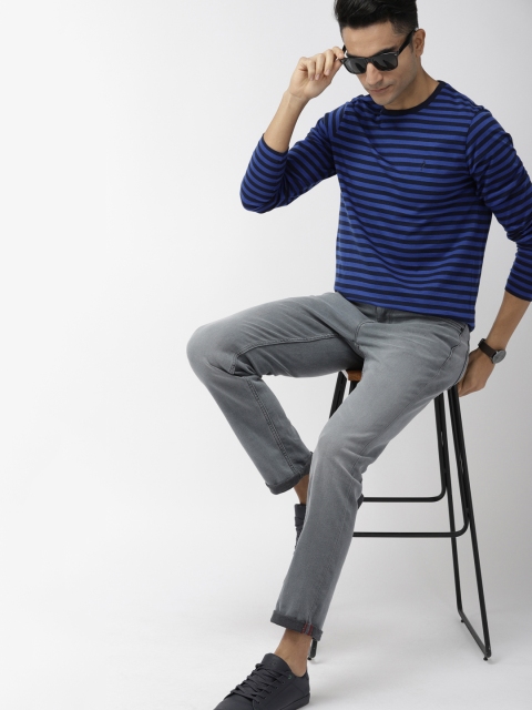 

Indian Terrain Men Navy Blue Striped Round Neck T-shirt
