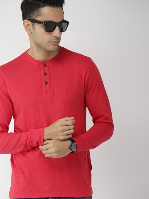 

Indian Terrain Men Red Solid Henley Neck Pure Cotton T-shirt