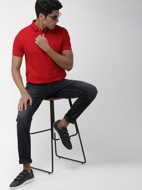 

Indian Terrain Men Red Solid Polo Collar T-shirt
