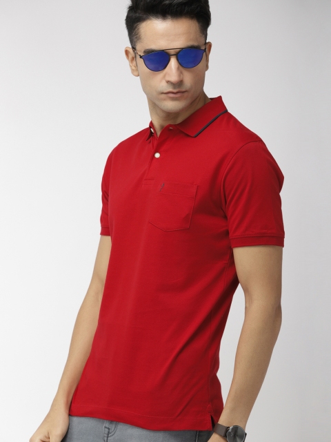 

Indian Terrain Men Red Solid Polo Collar Pure Cotton T-shirt