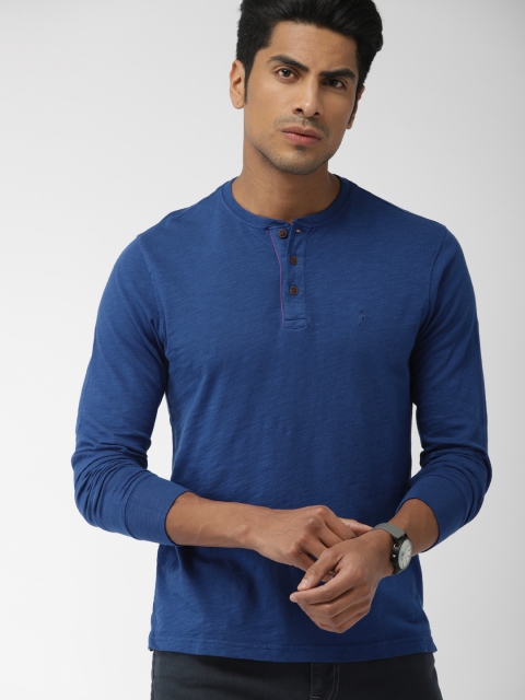 

Indian Terrain Men Blue Solid Henley Neck T-shirt