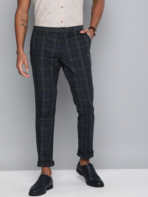 

Indian Terrain Men Navy Blue & Green Urban Comfort Fit Checked Chinos
