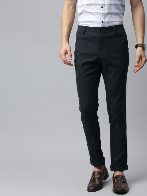 

Indian Terrain Men Navy Blue URBAN Tapered Fit Solid Regular Smart Casual Trousers