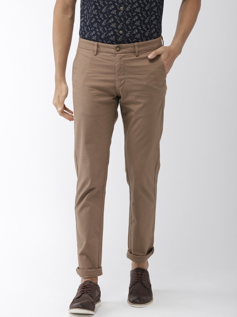 

Indian Terrain Men Brown Brooklyn Slim Fit Self Design Regular Trousers