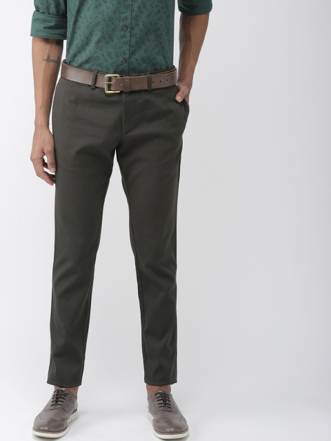 

Indian Terrain Men Beige Urban Comfort Fit Self Design Regular Trousers