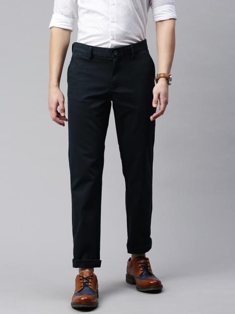 

Indian Terrain Men Navy Blue Kansas Straight Fit Solid Chinos