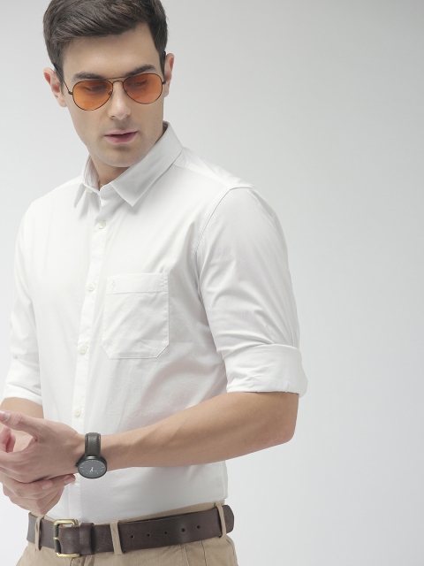 

Indian Terrain Men White Slim Fit Solid Smart Casual Shirt