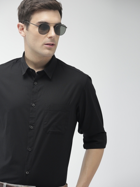 

Indian Terrain Men Black Slim Fit Solid Smart Casual Shirt