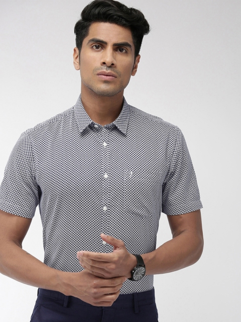 

Indian Terrain Men White & Navy Blue Slim Fit Printed Smart Casual Shirt