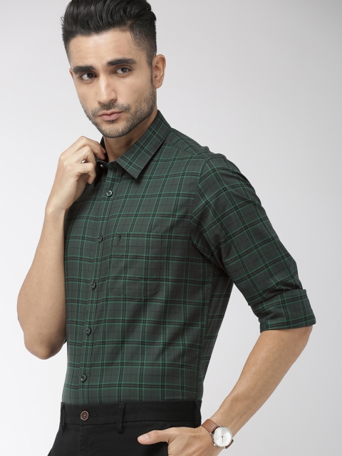 

Indian Terrain Men Olive Green & Black Chiseled Slim Fit Checked Smart Casual Shirt