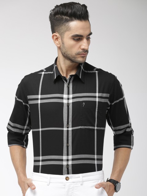 

Indian Terrain Men Black & Grey Regular Fit Checked Casual Shirt