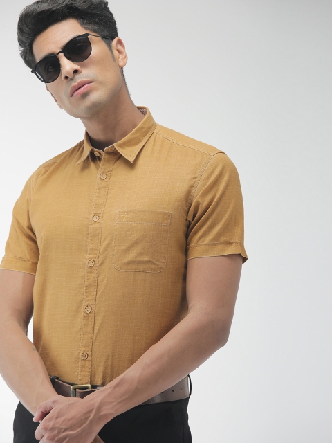 

Indian Terrain Men Brown Chiseled Slim Fit Solid Casual Shirt