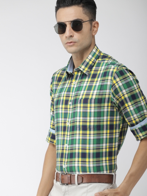 

Indian Terrain Men Green & Yellow Chiseled Slim Fit Checked Smart Casual Shirt
