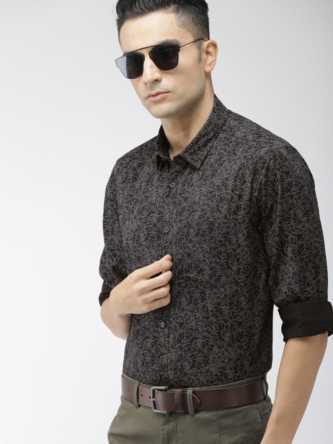 

Indian Terrain Men Black & Grey Slim Fit Printed Semiformal Shirt