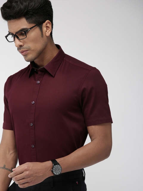 

Indian Terrain Men Burgundy Slim Fit Self Design Smart Casual Shirt