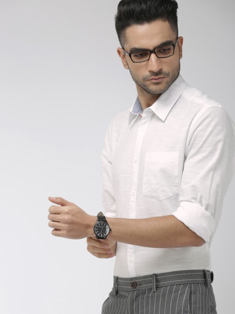

Indian Terrain Men White Slim Fit Solid Casual Shirt