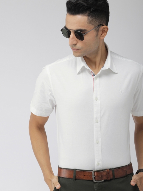 

Indian Terrain Men White Slim Fit Solid Casual Shirt