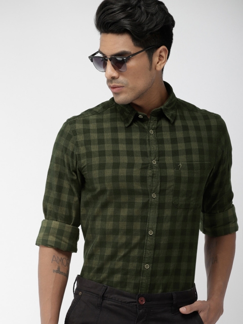 

Indian Terrain Men Olive Green Slim Fit Checked Casual Shirt