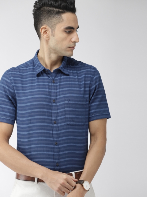 

Indian Terrain Men Blue Chiseled Fit Striped Smart Casual Shirt