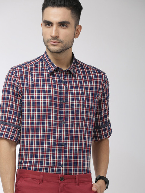 

Indian Terrain Men Navy Blue & Maroon Slim Fit Checked Casual Shirt
