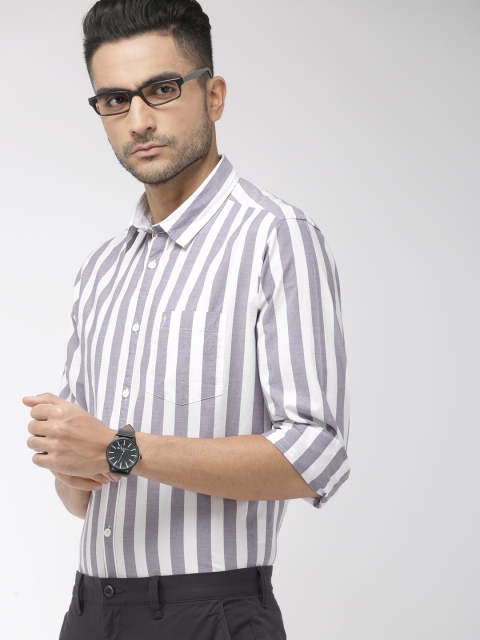 

Indian Terrain Men Violet & White Slim Fit Striped Smart Casual Shirt